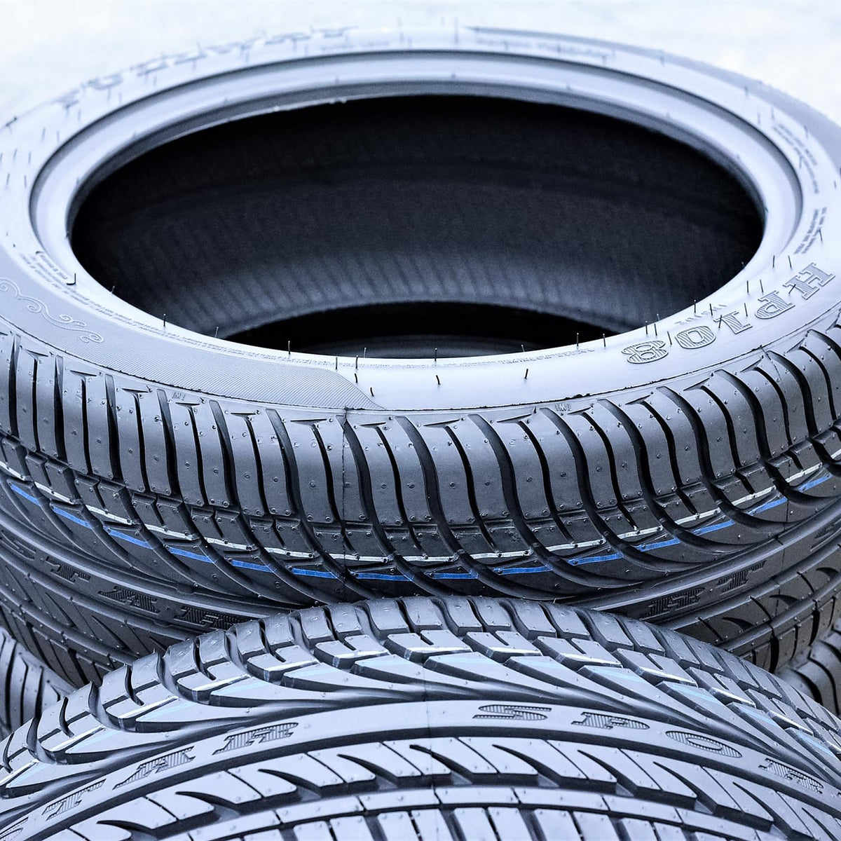 4 All Season 18 inch Tires P7471